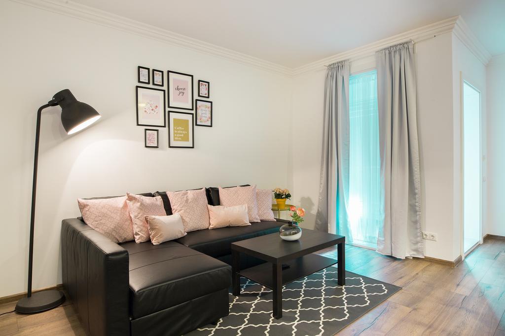 Appartamento St.Roland Livu Square Riga Esterno foto