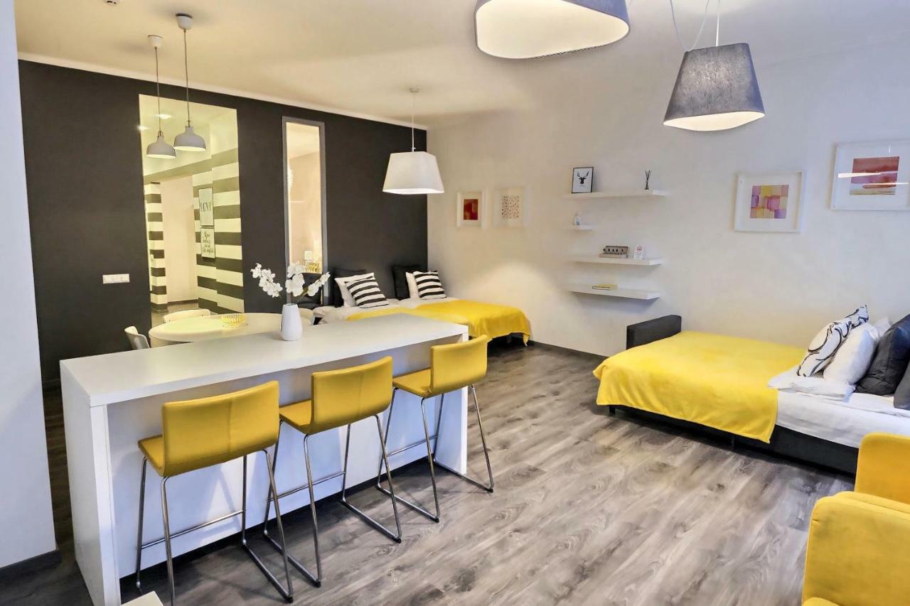 Appartamento St.Roland Livu Square Riga Esterno foto